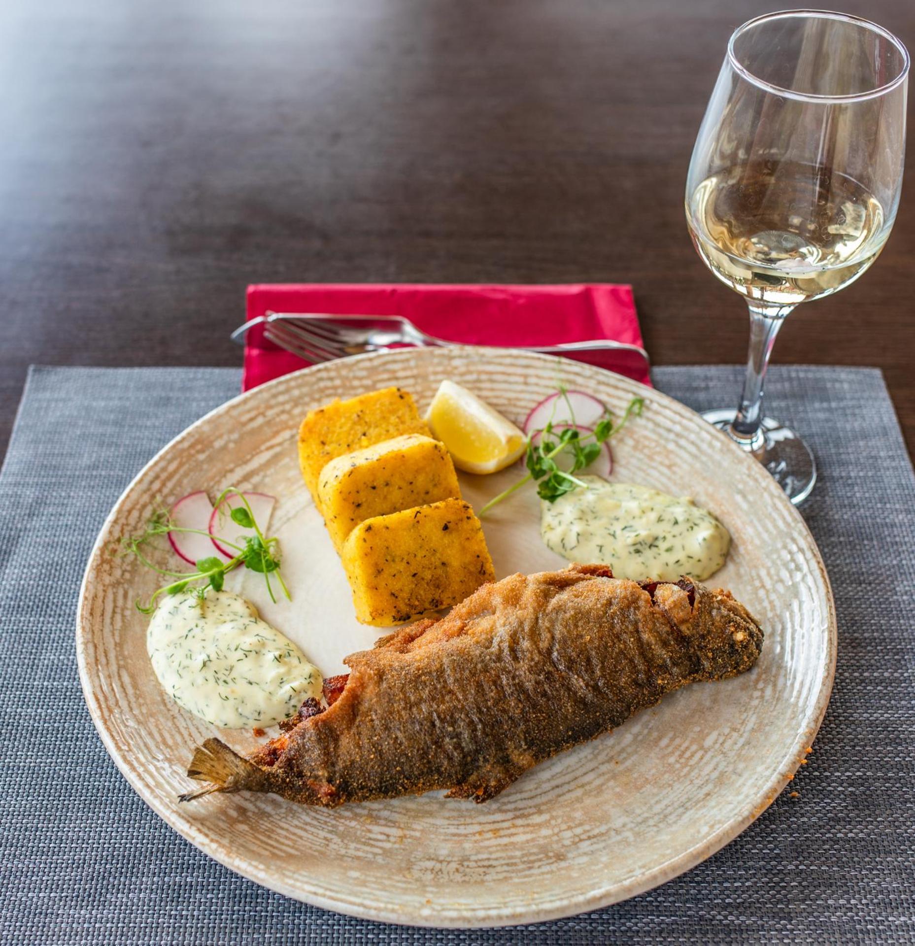 Borhotel Sziluett Farkasmály