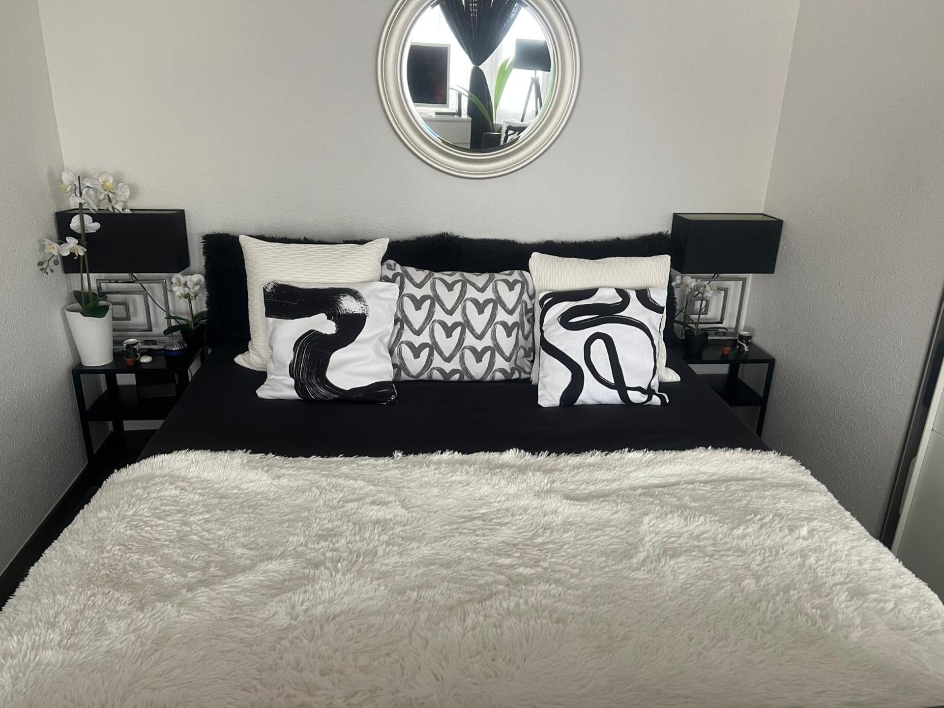 Executive Suite Top Location & Fast Free Wi-Fi & AC & Parking