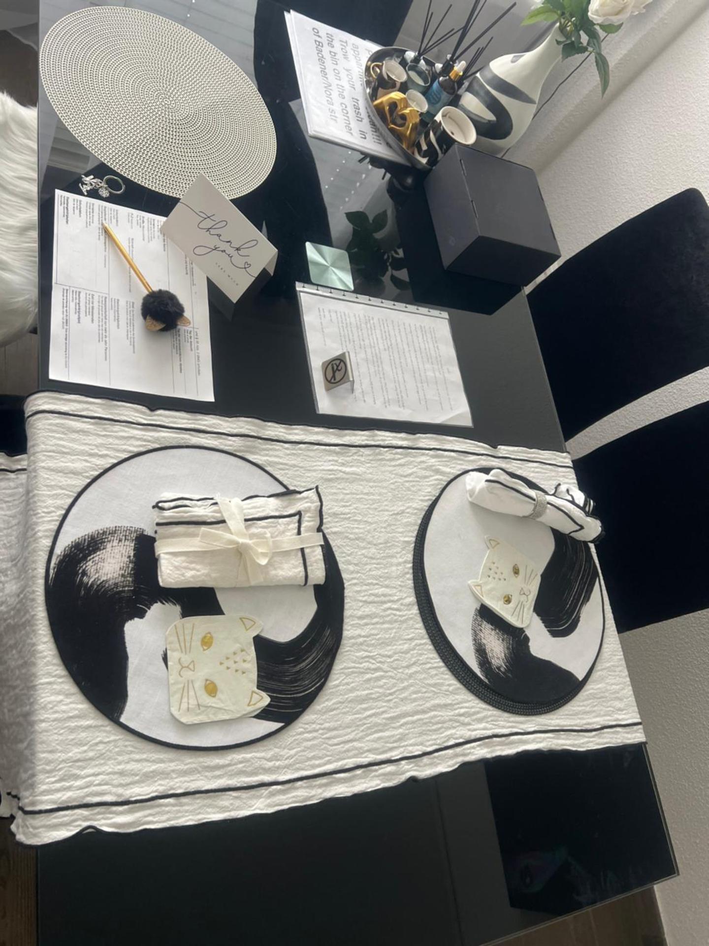 Executive Suite Top Location & Fast Free Wi-Fi & AC & Parking