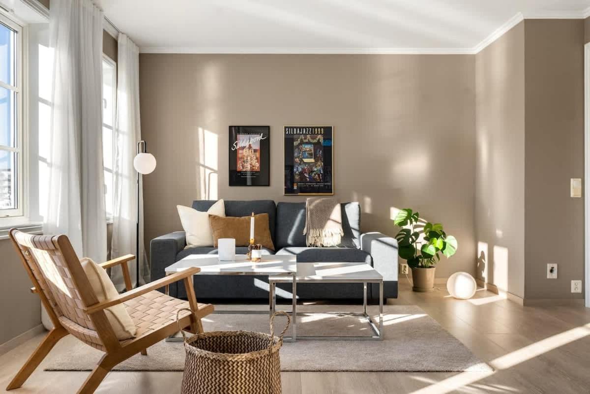 Central sea house apartment - Free parking