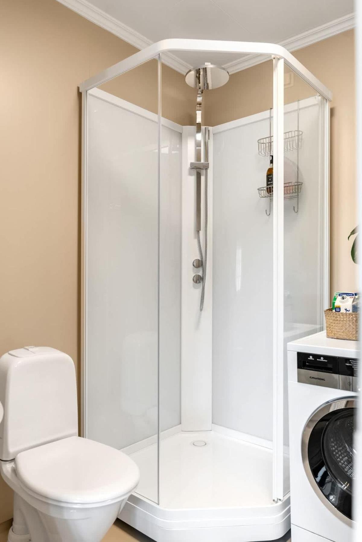 Central sea house apartment - Free parking