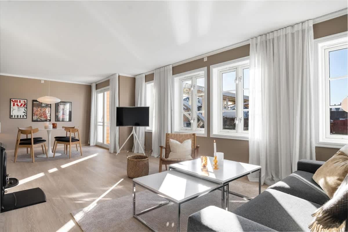 Central sea house apartment - Free parking