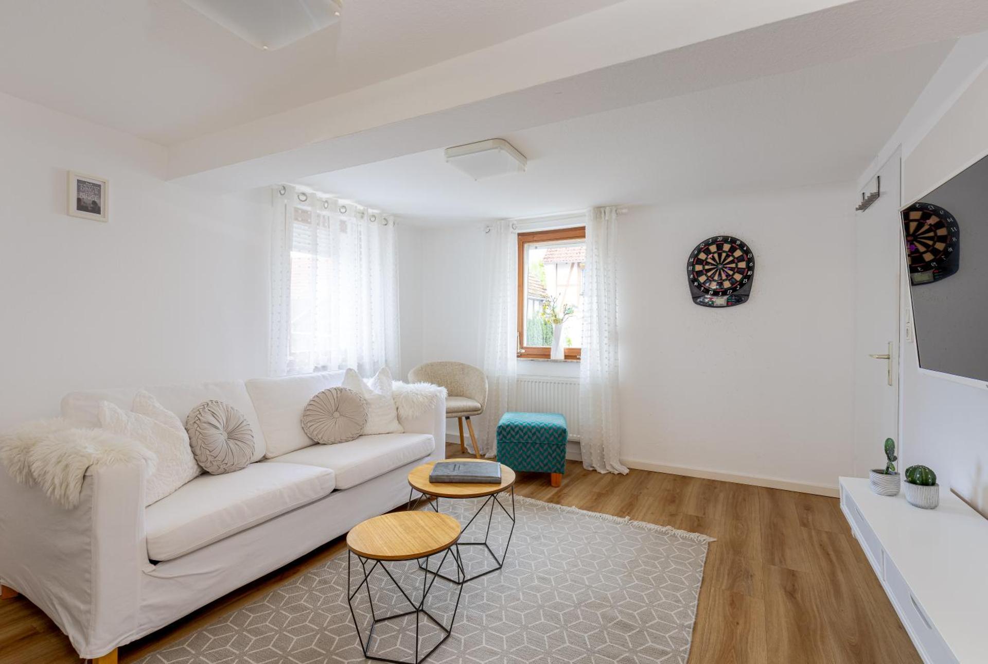 Communal lounge/ TV room