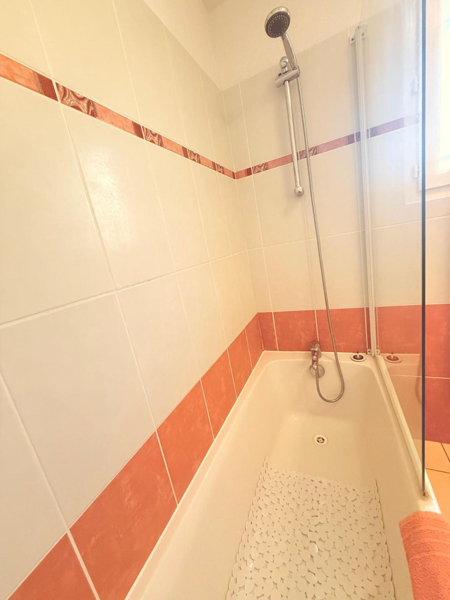 Villa le Castellet et proche circuit Paul-Ricard à 20 mn de la Mer