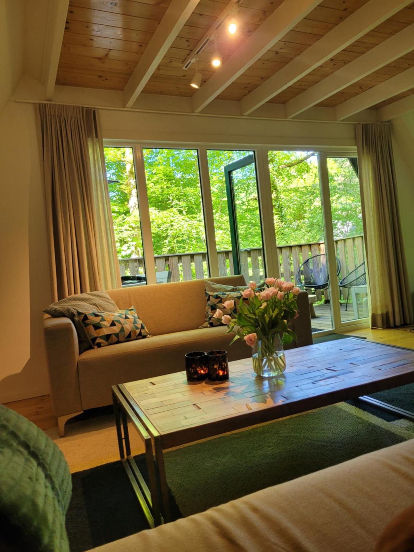 A Wood Lodge - zwembad - relax - natuur