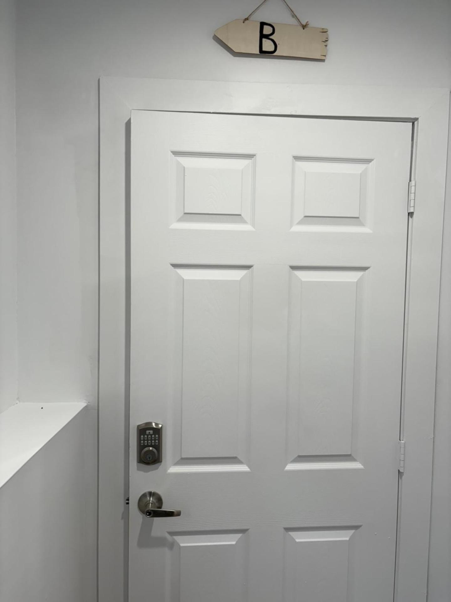 Bachelor and Double room in Bedford, Halifax