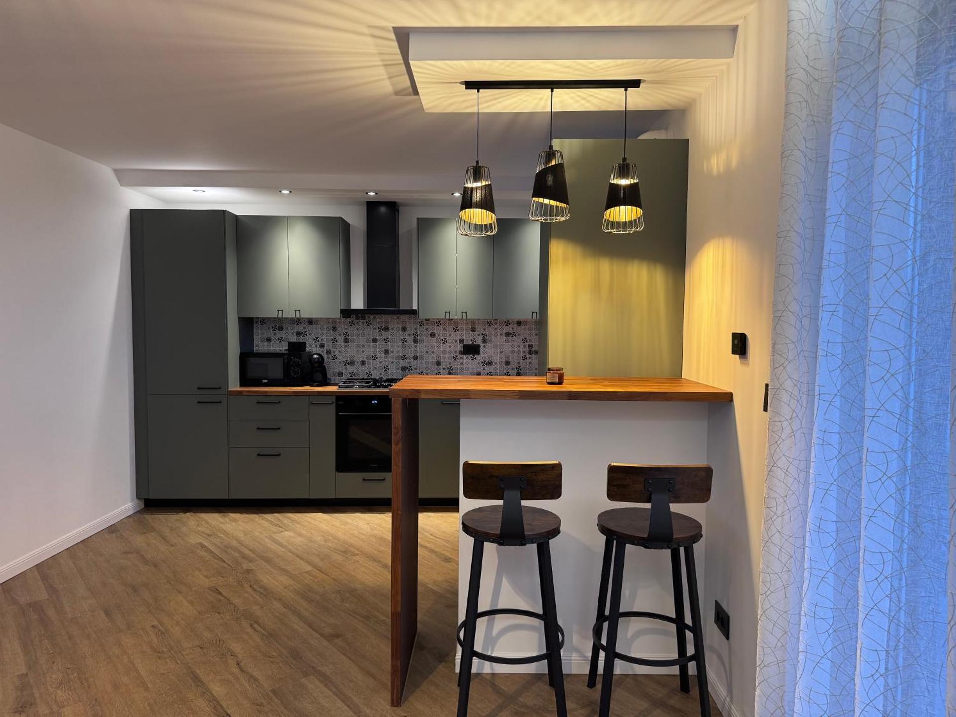 Kitchen or kitchenette