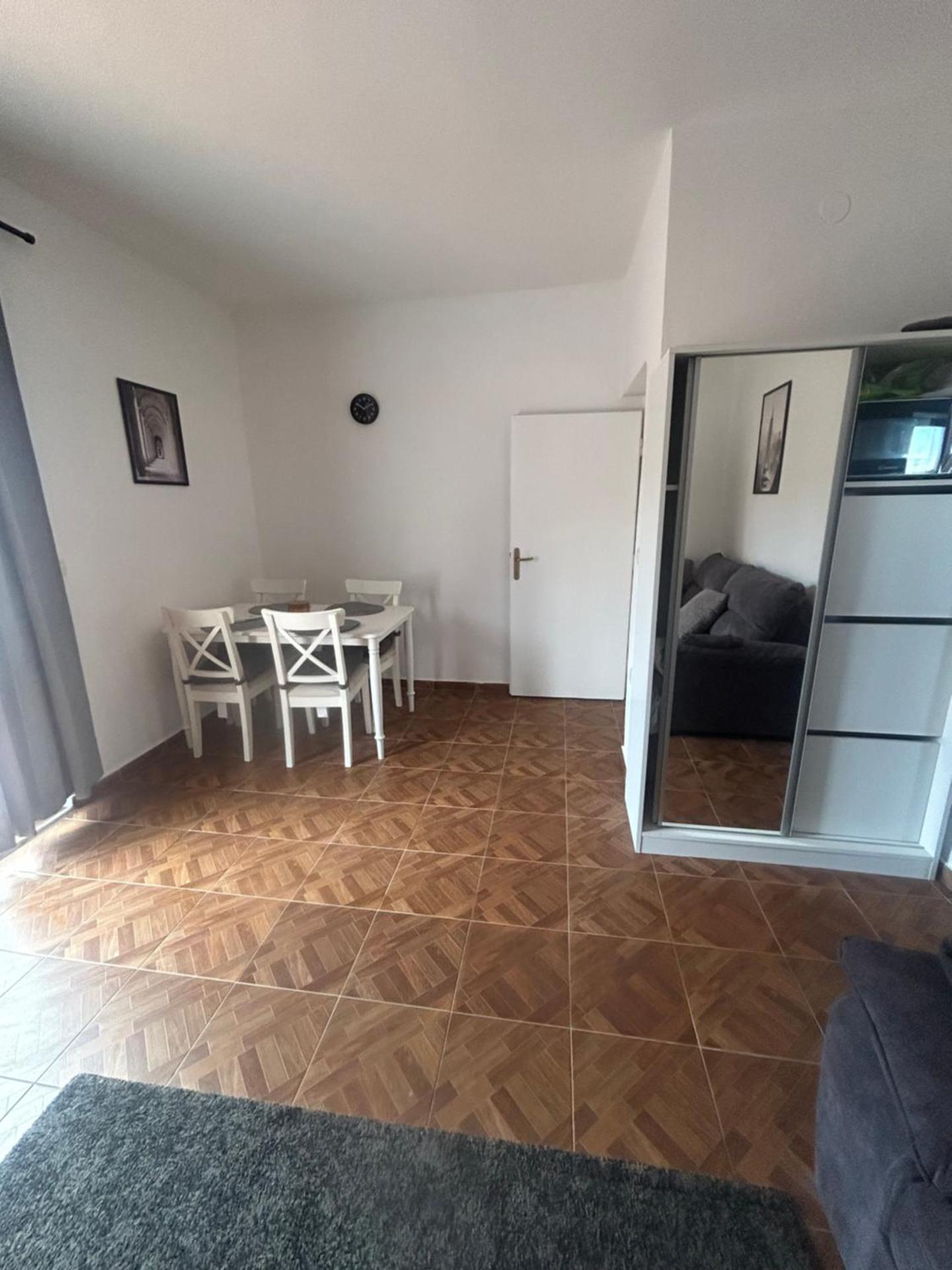 Apartmani Chiara