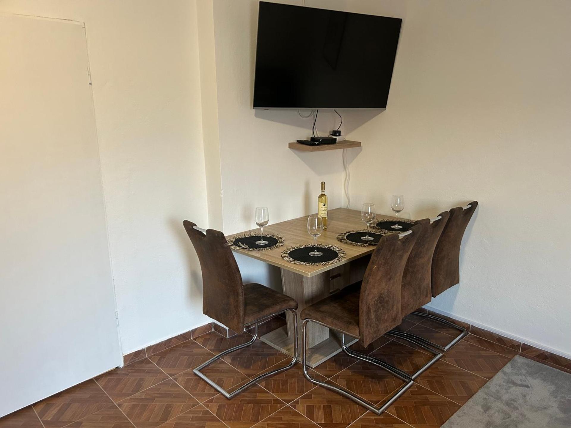 Apartmani Chiara