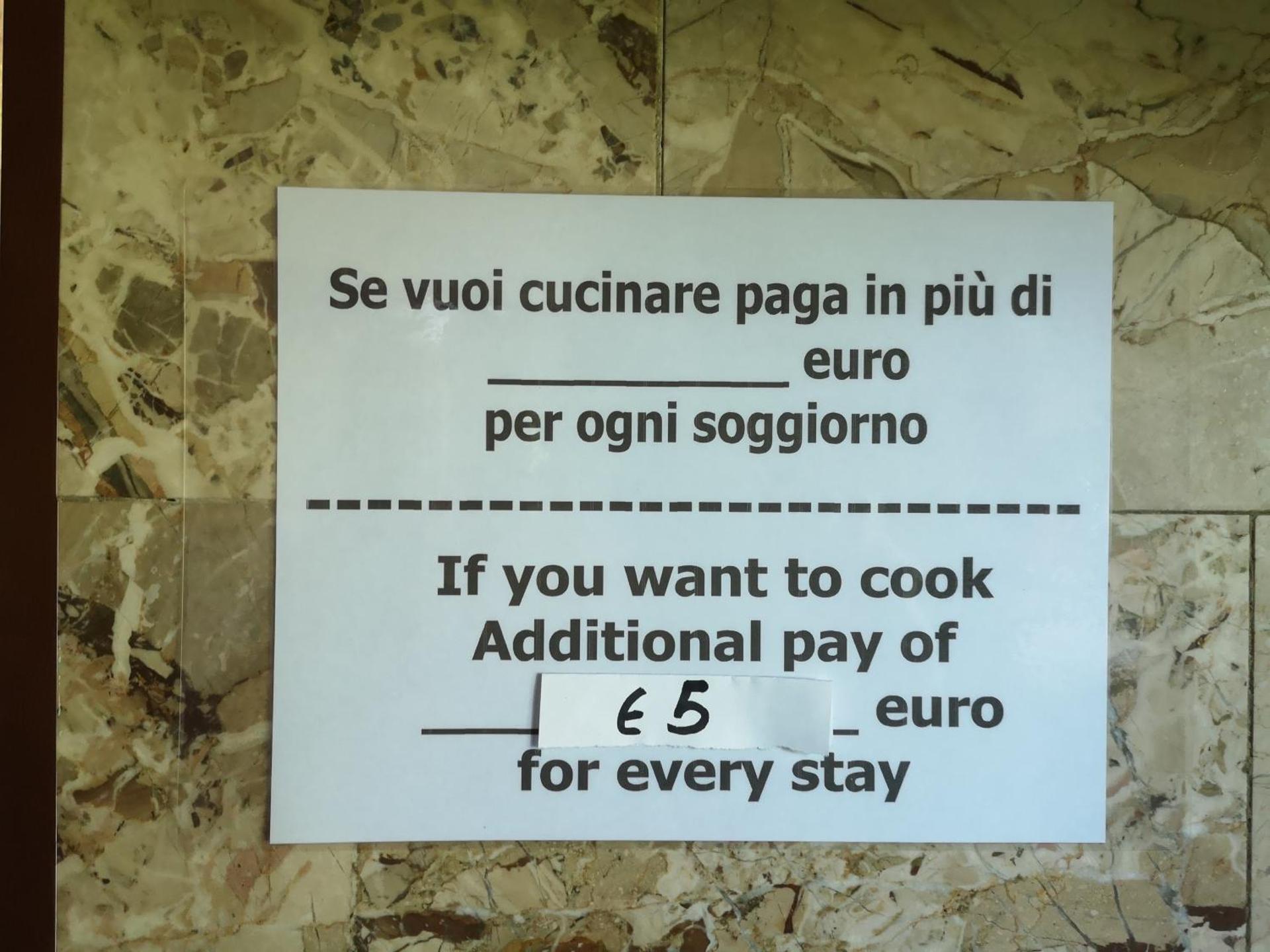 Ape Regina agriturismo 2 Montelarco