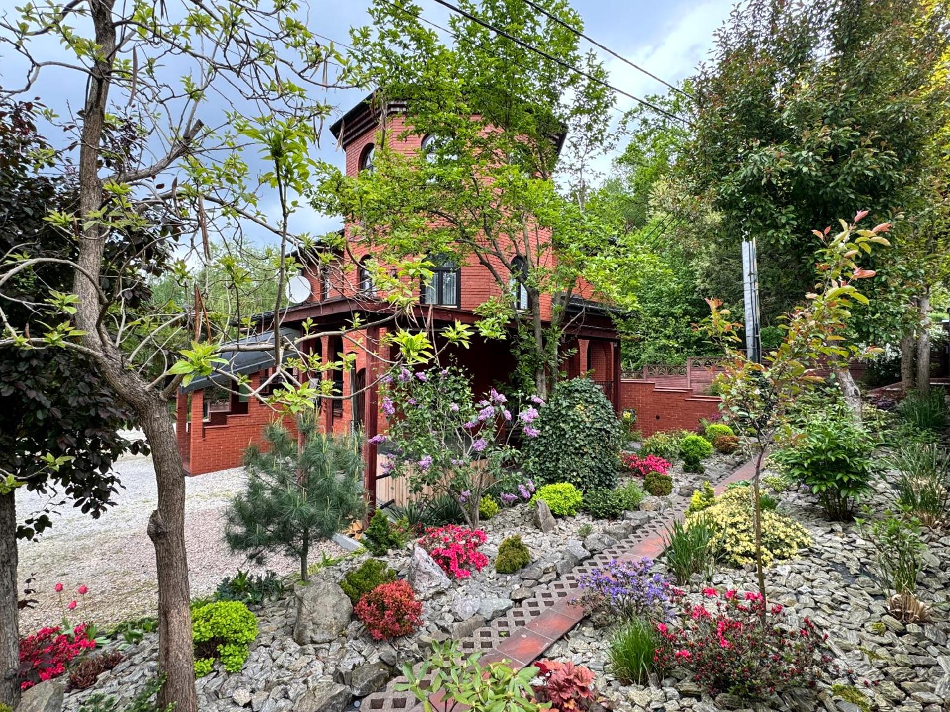 Willa Emil z BALIĄ ogrodową