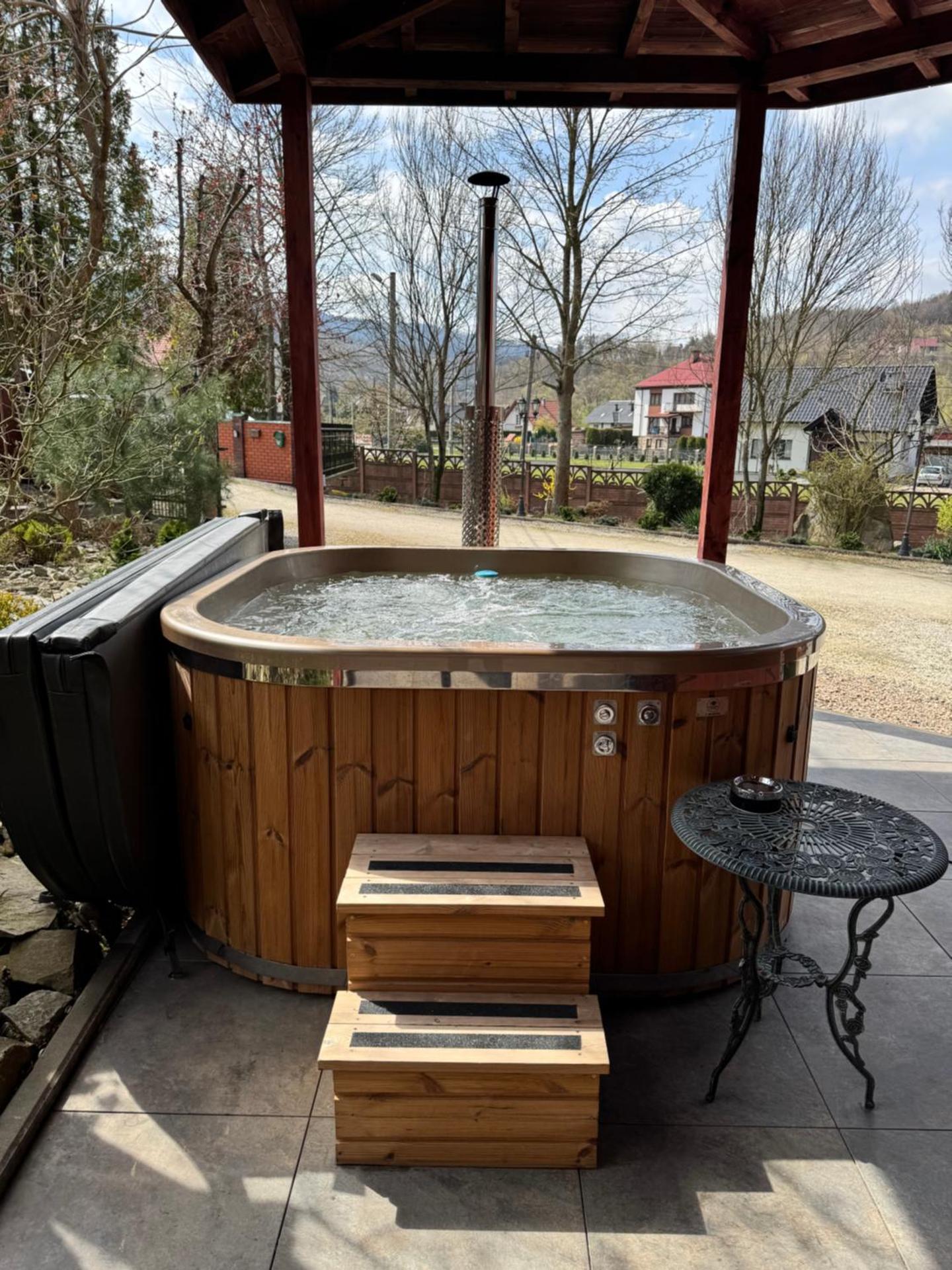 Willa Emil z BALIĄ ogrodową