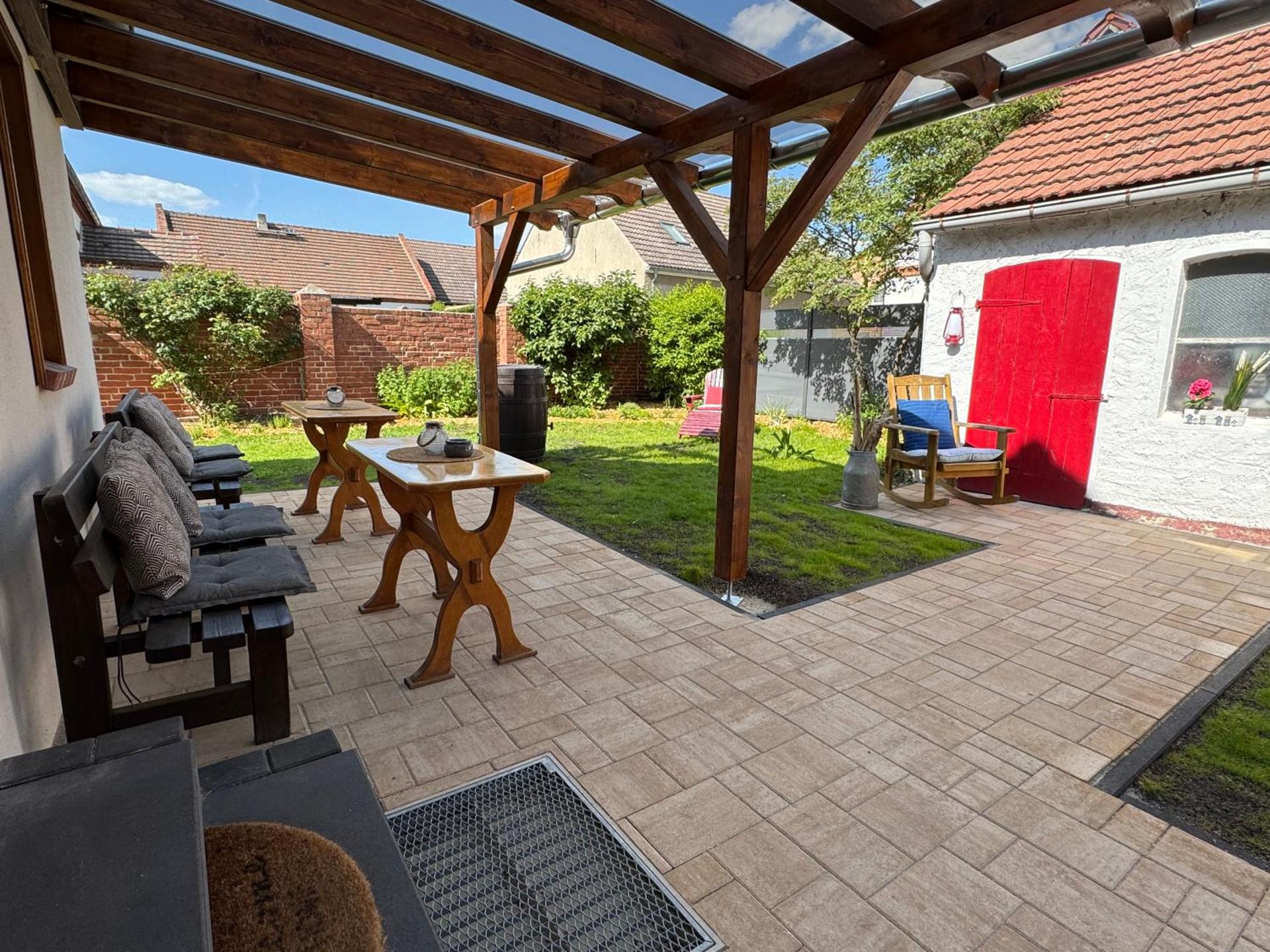 Bei der Kahnfährfrau Mit NEUEM Innenhof Garten