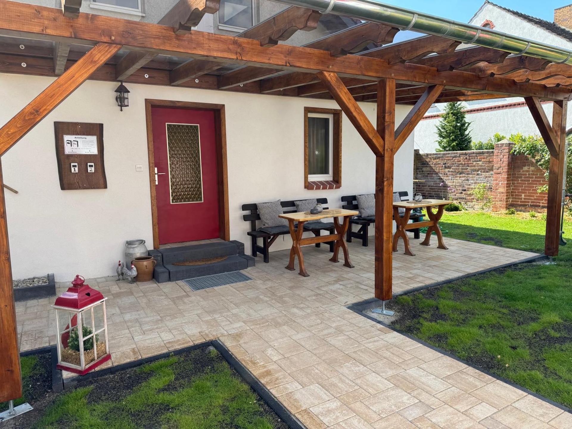 Bei der Kahnfährfrau Mit NEUEM Innenhof Garten