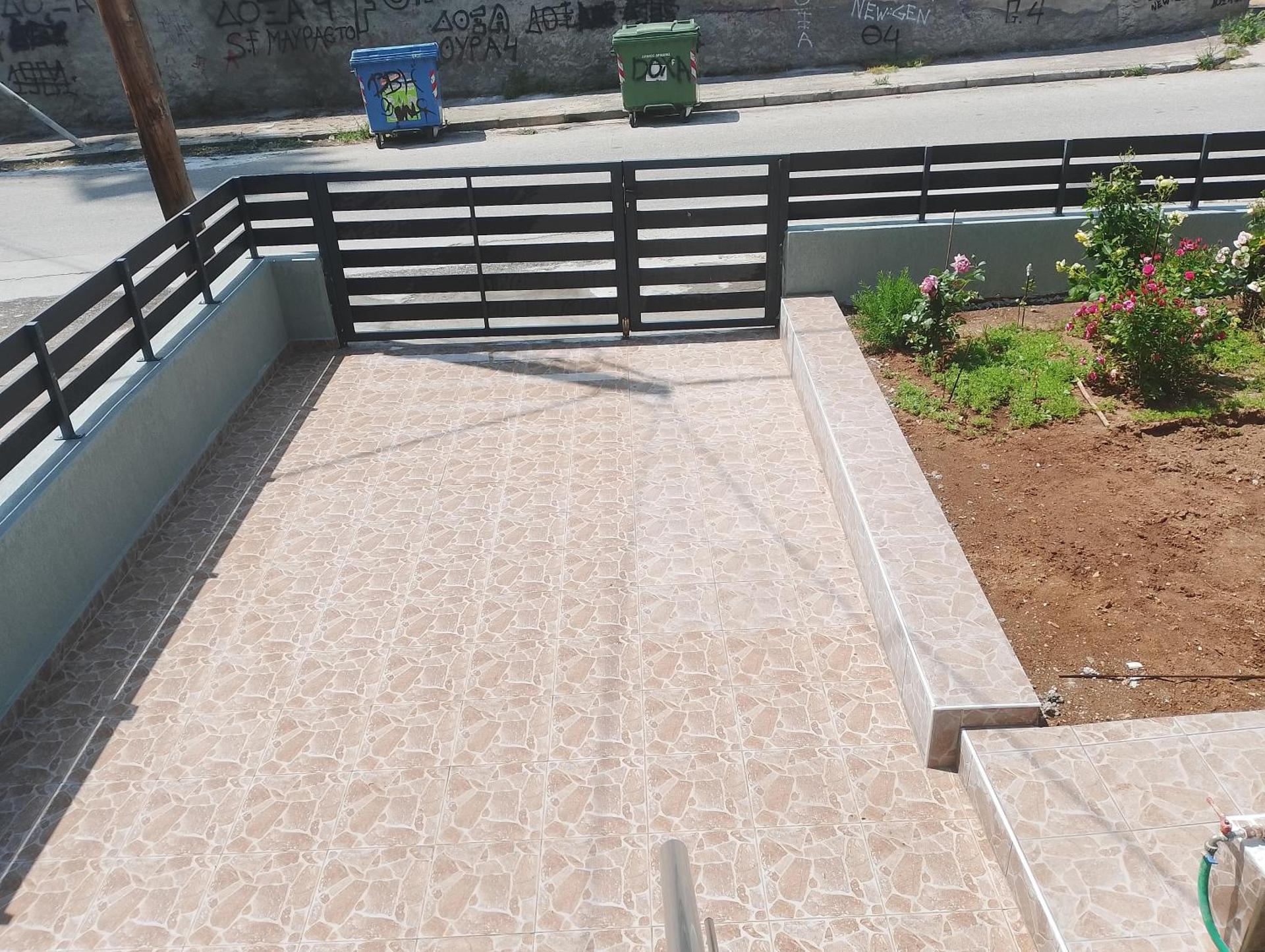 Black Eagle Apartment