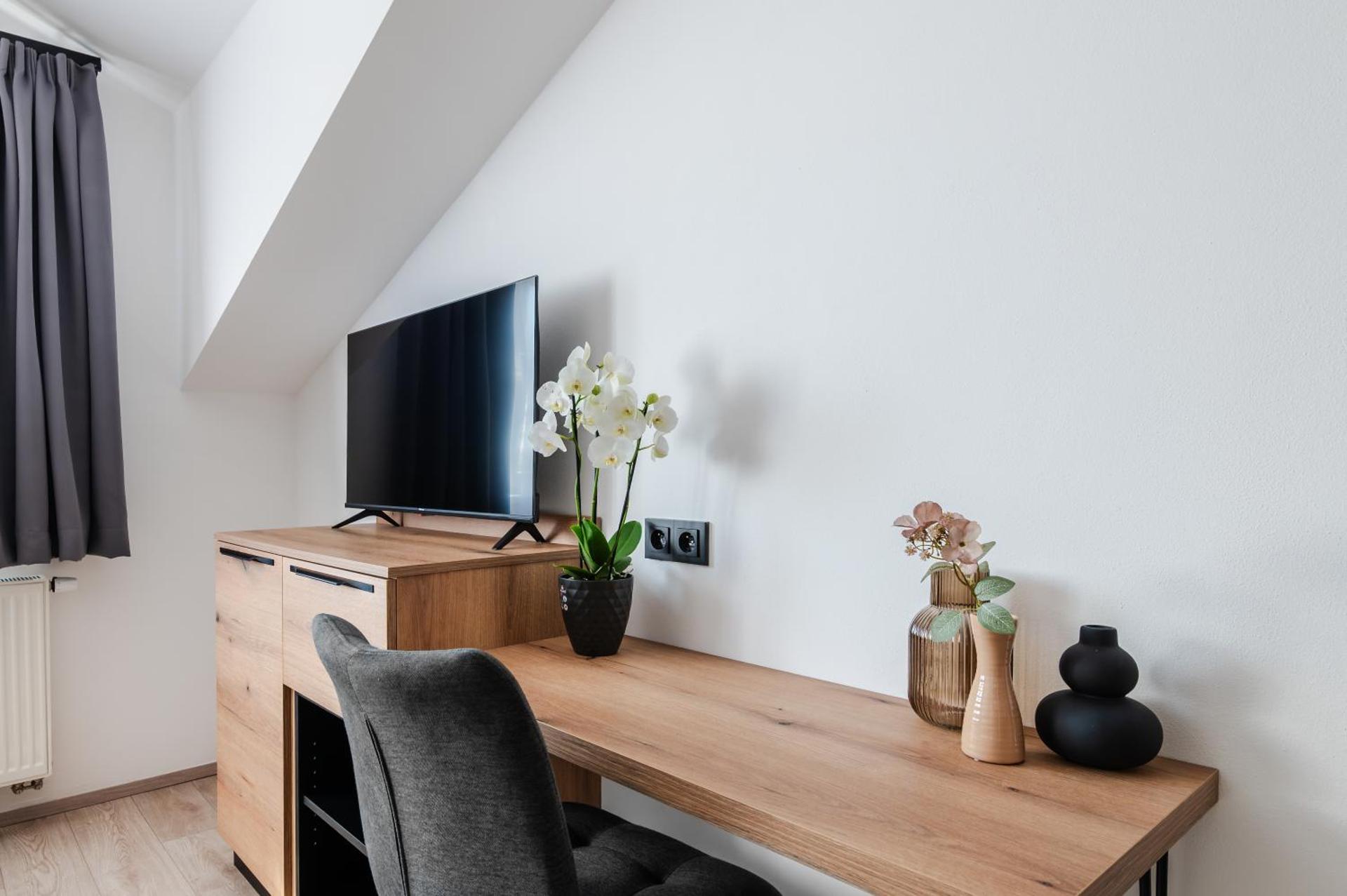 No 28 Rooms & Apartments