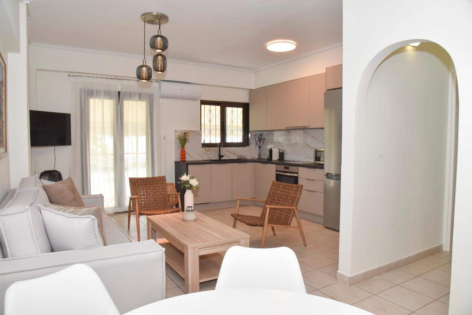 Acropolis deluxe House