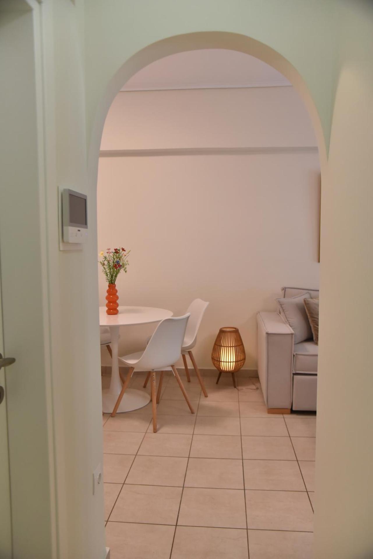 Acropolis deluxe House