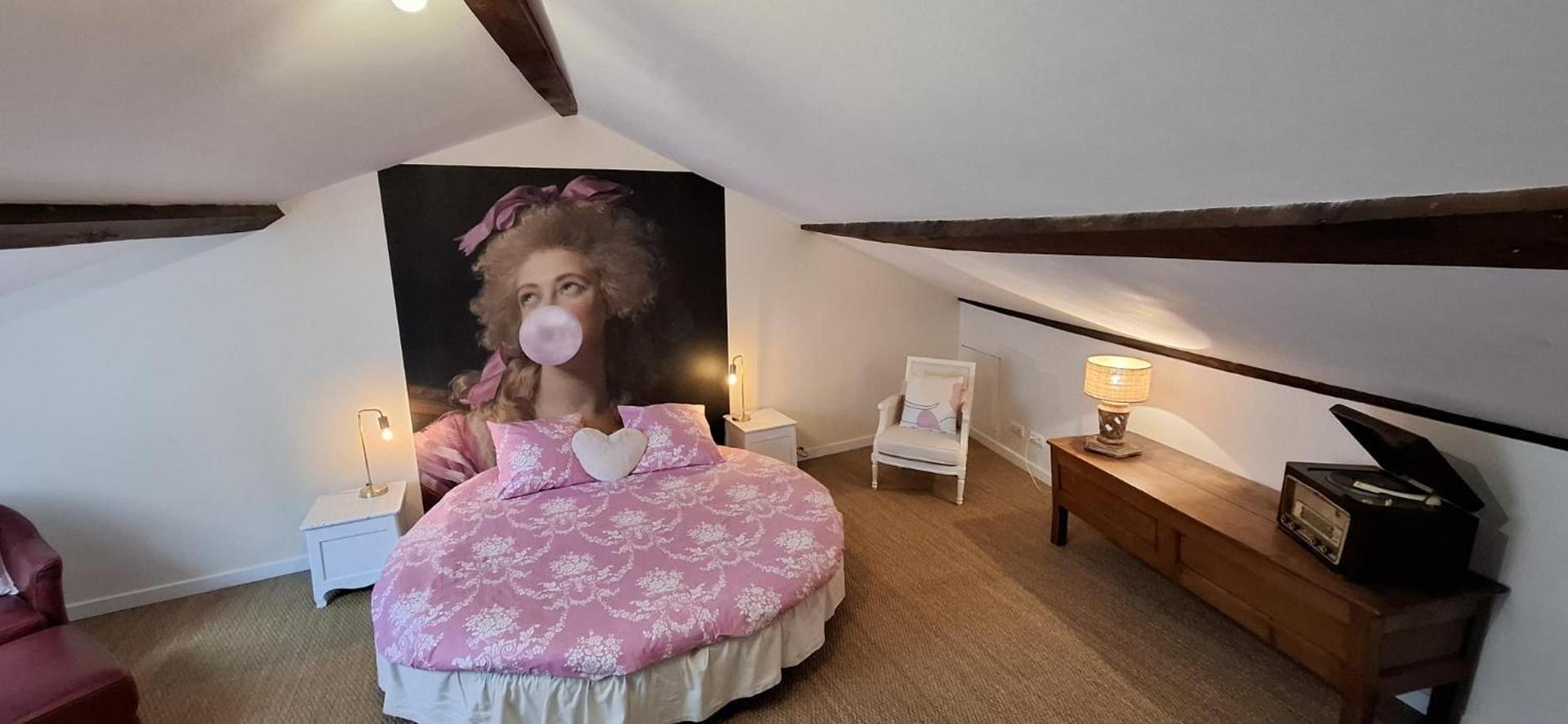 La Cour Des Saligues