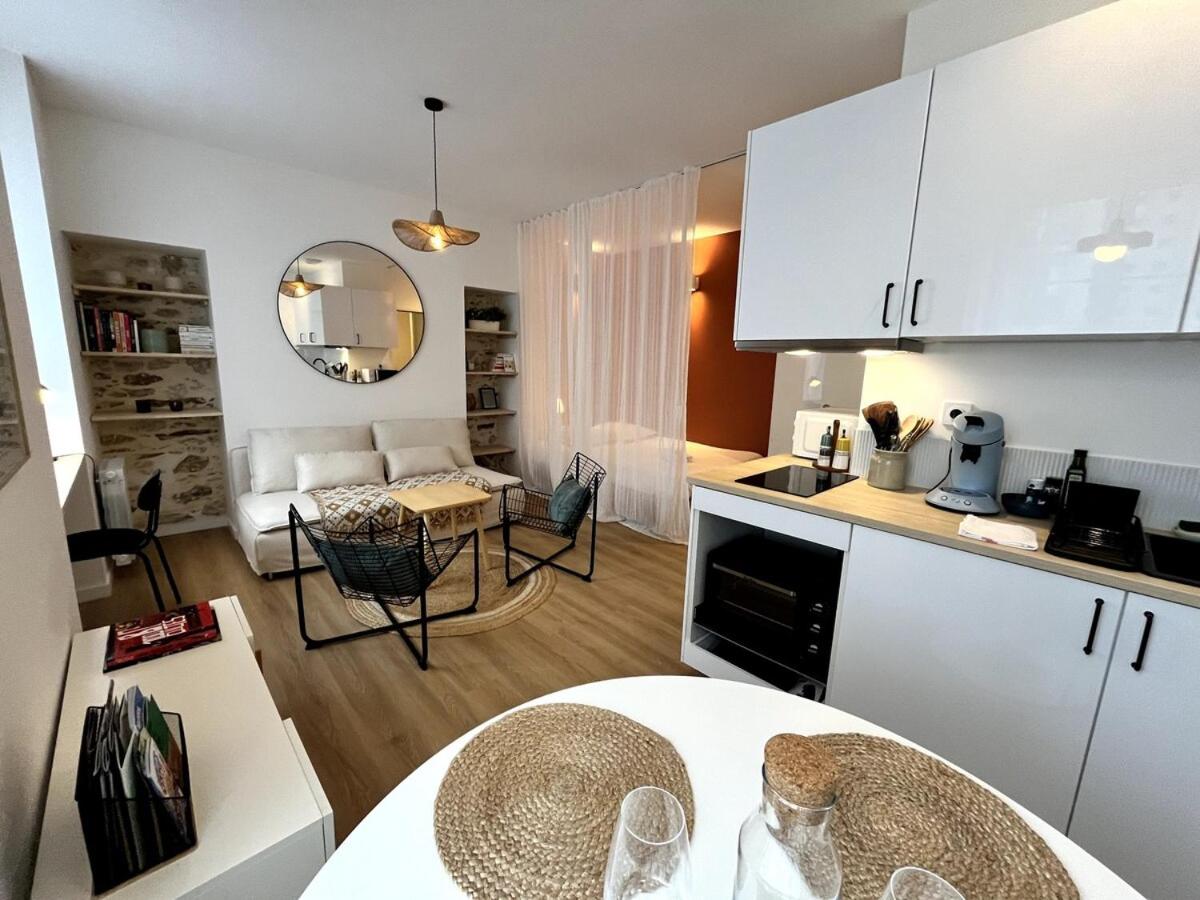 Darbefeuille, grand studio centre ville 2 personnes