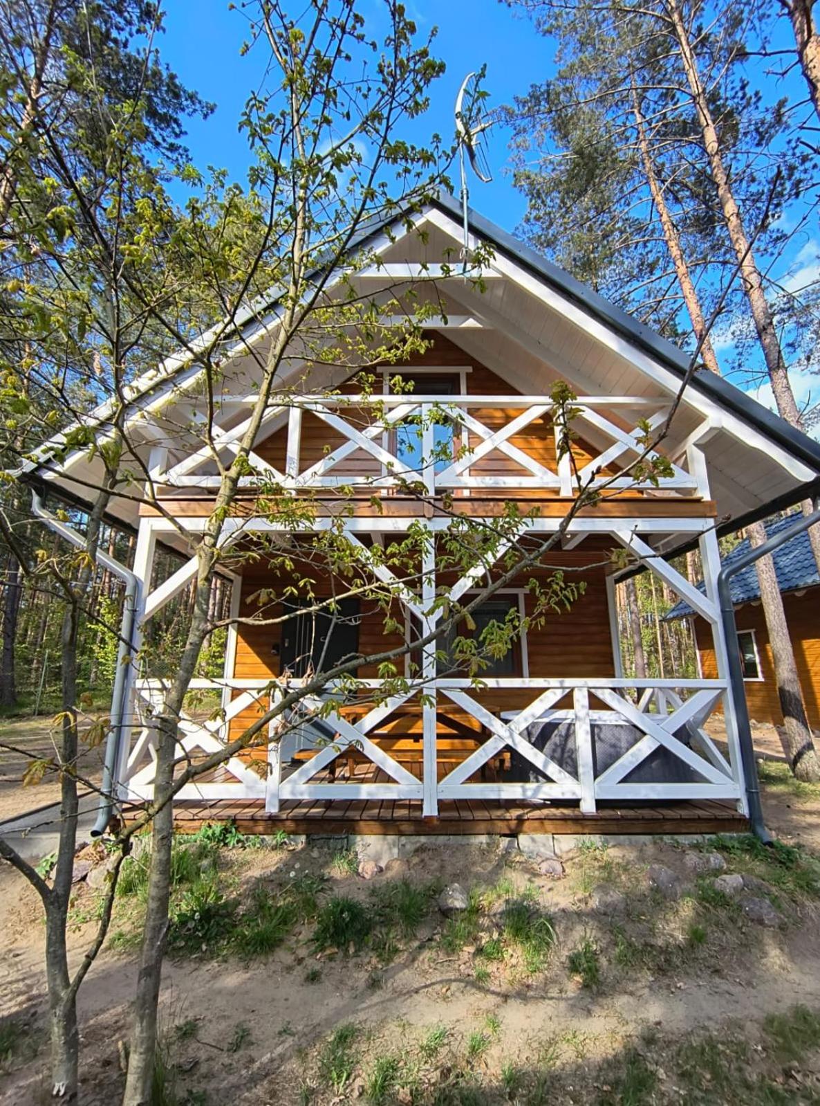 Leśny Domek Rotembark z prywatnym jacuzzi