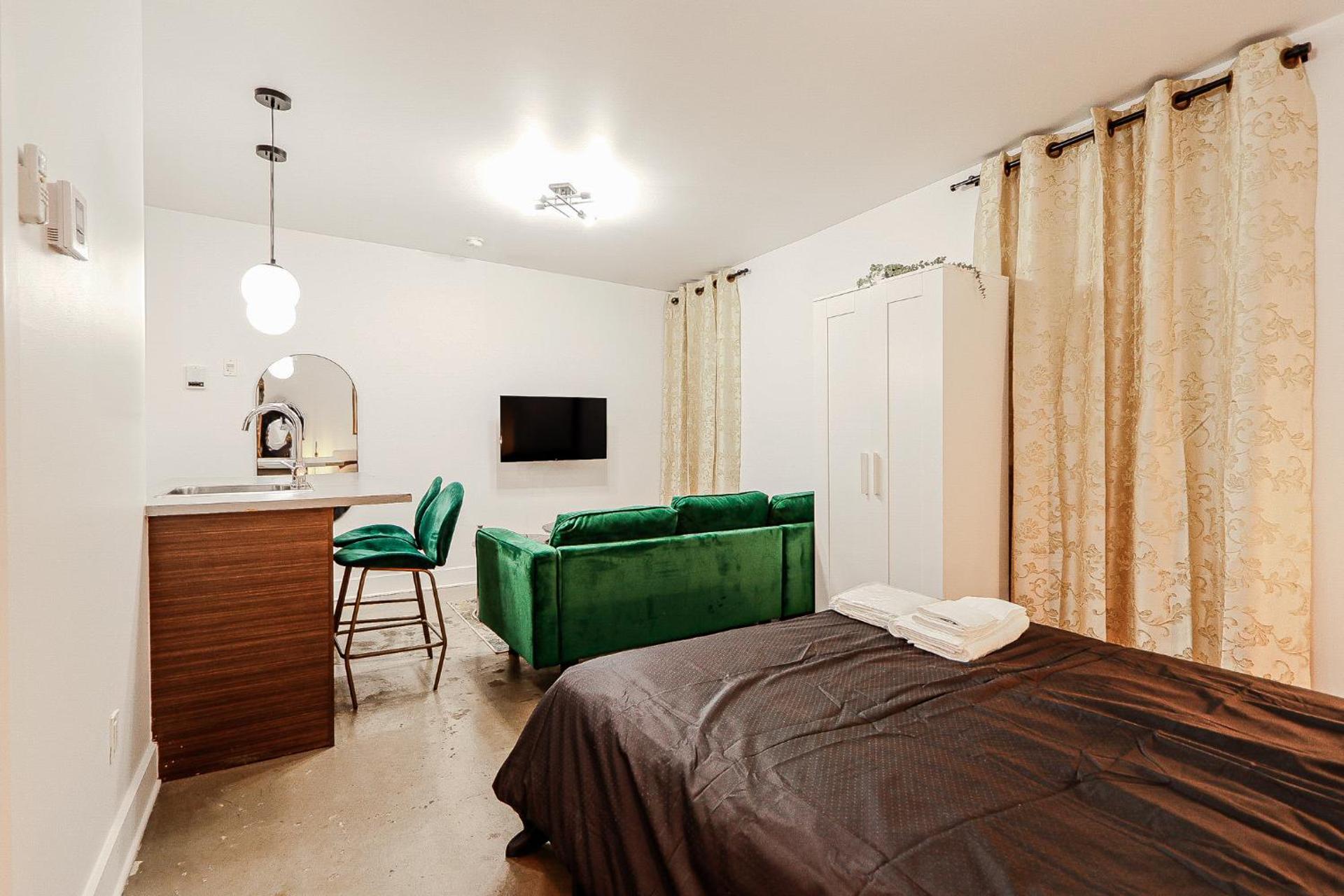 Escapade Chic au Vieux-Port