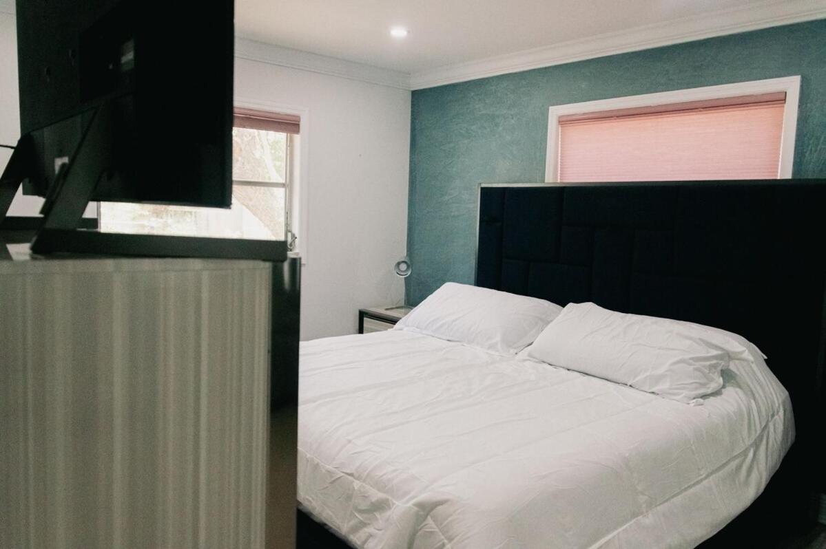 Elegant Escape by Indian Rocks