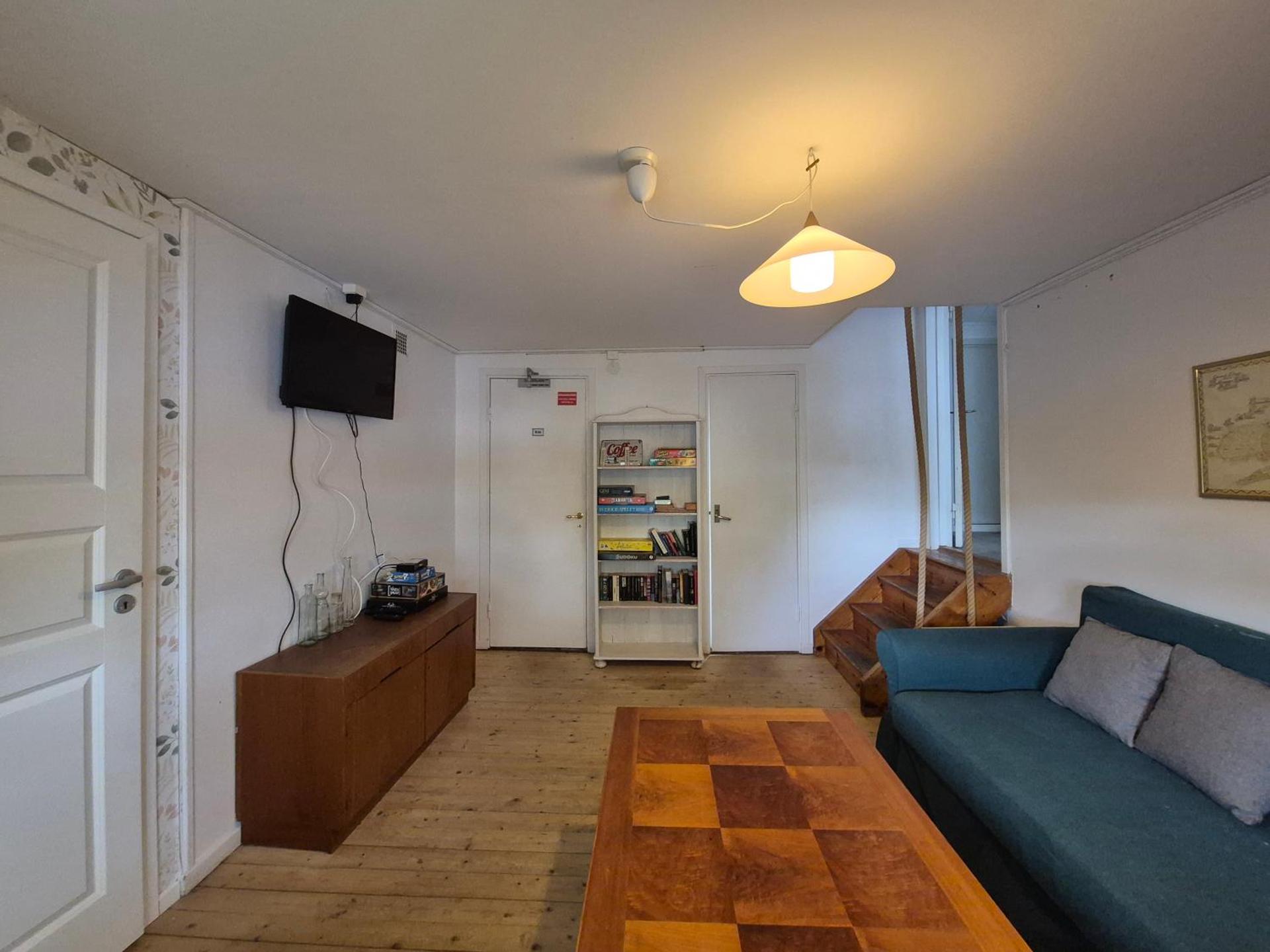 Communal lounge/ TV room