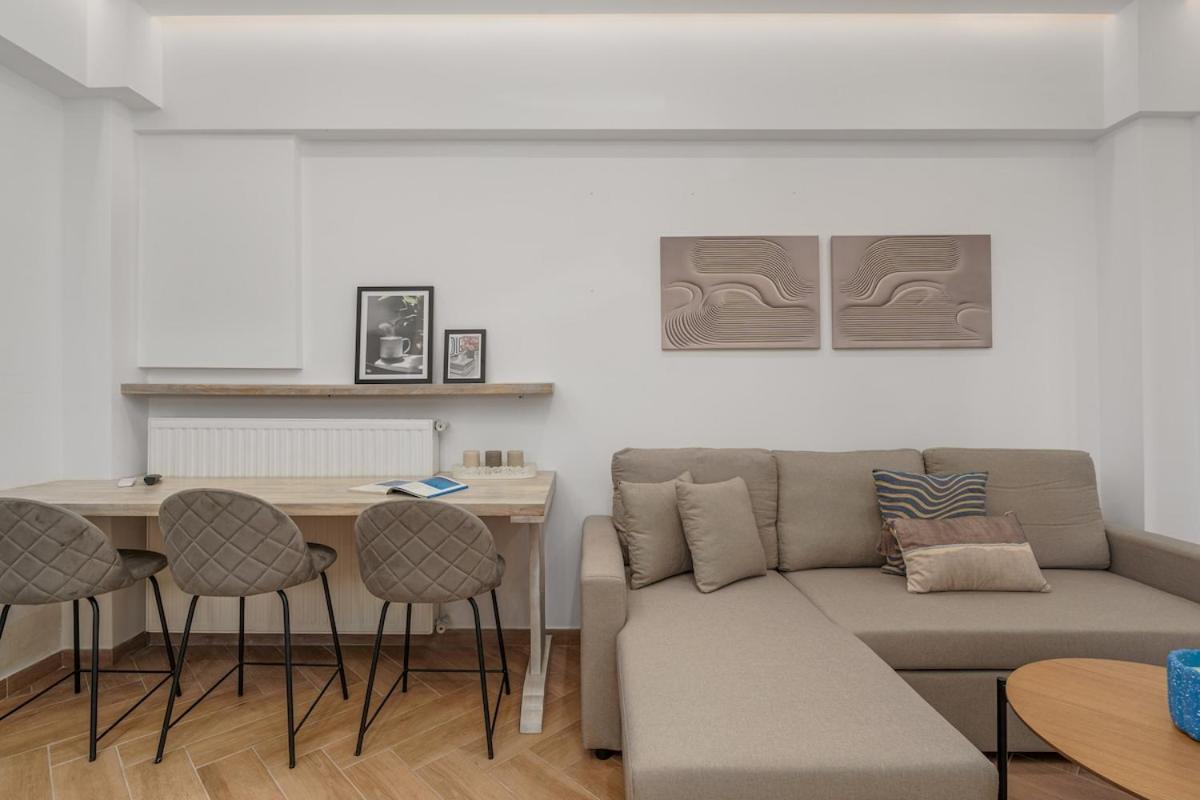 Aura Apartment - next to the beach of Ayia Anna