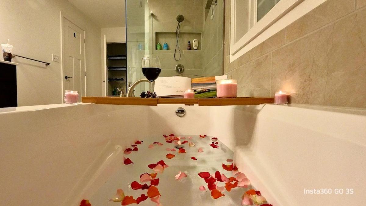 Perfect Family Getaway! Steps from Attractions