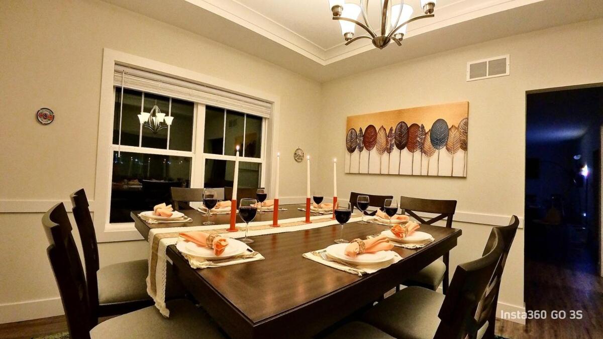 Perfect Family Getaway! Steps from Attractions