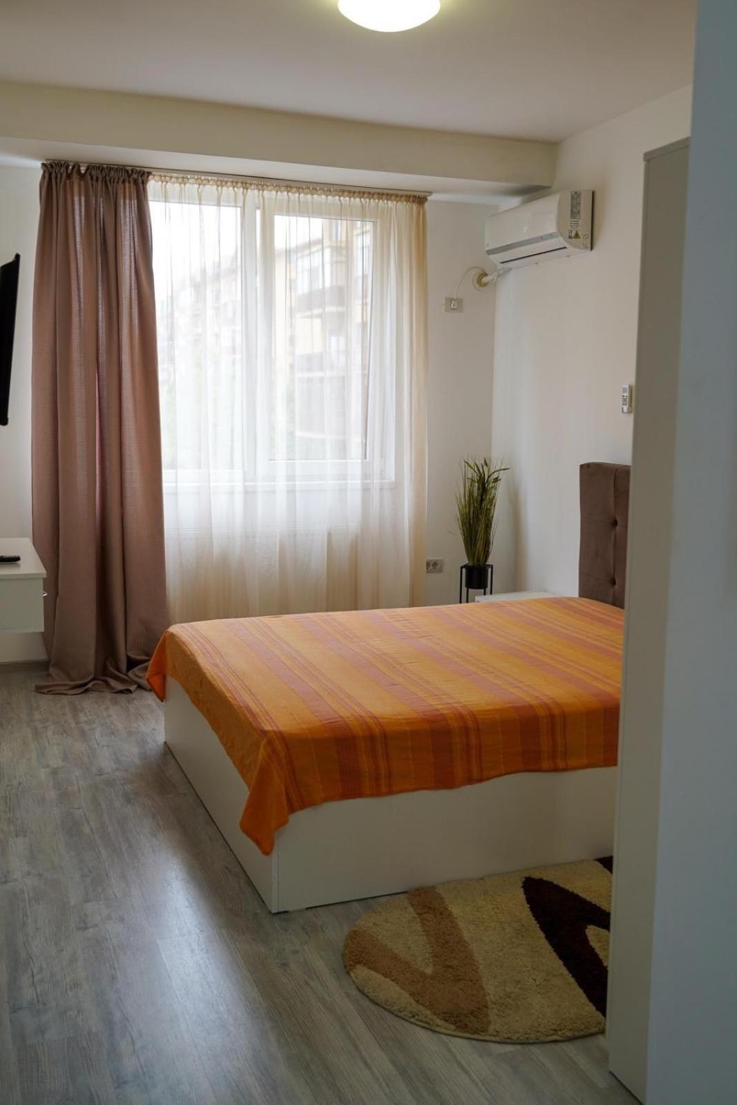 Skyline Apart 3 Militari Residence