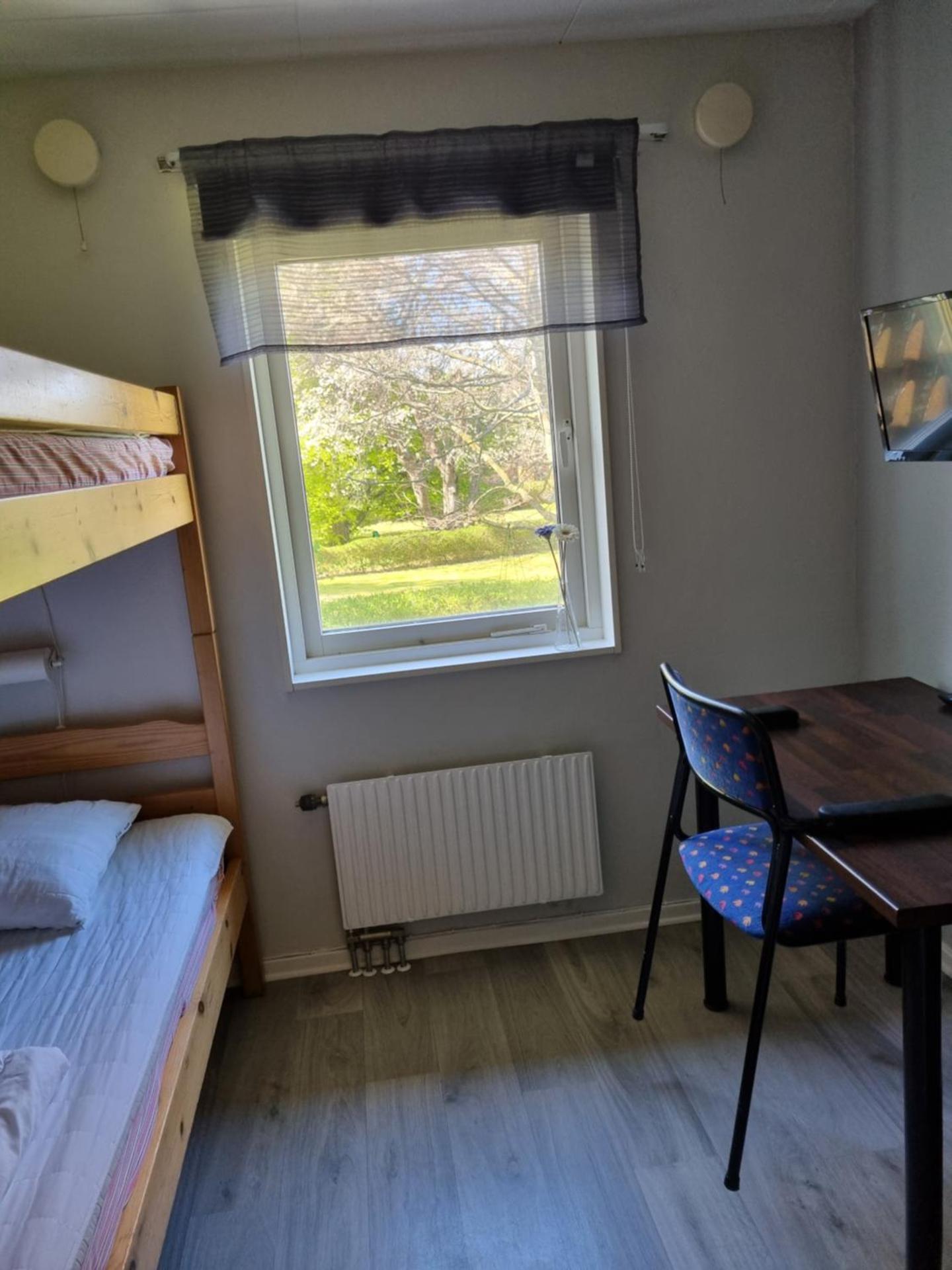 Standard Twin Room with Shared Bathroom