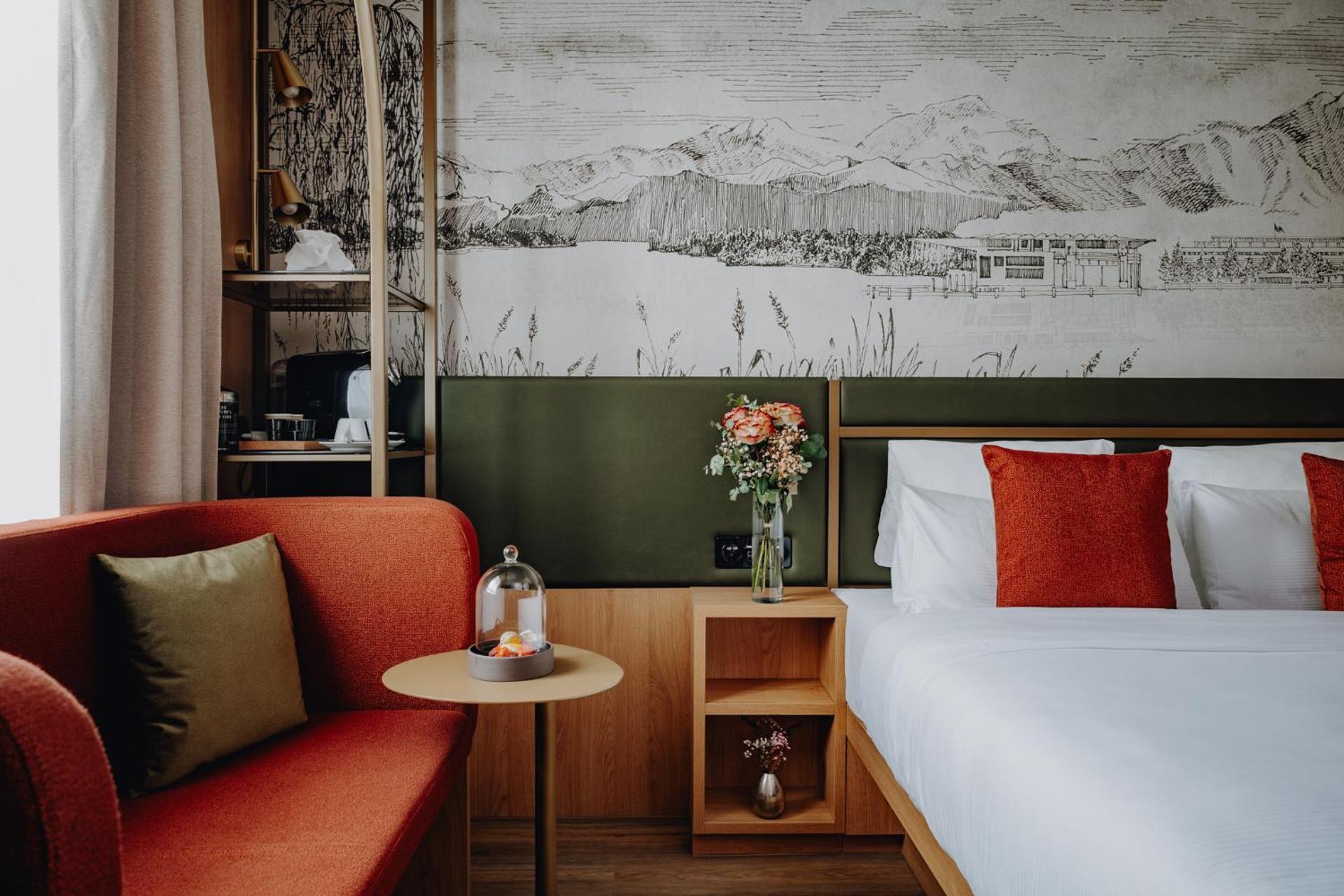 Photo of the whole room