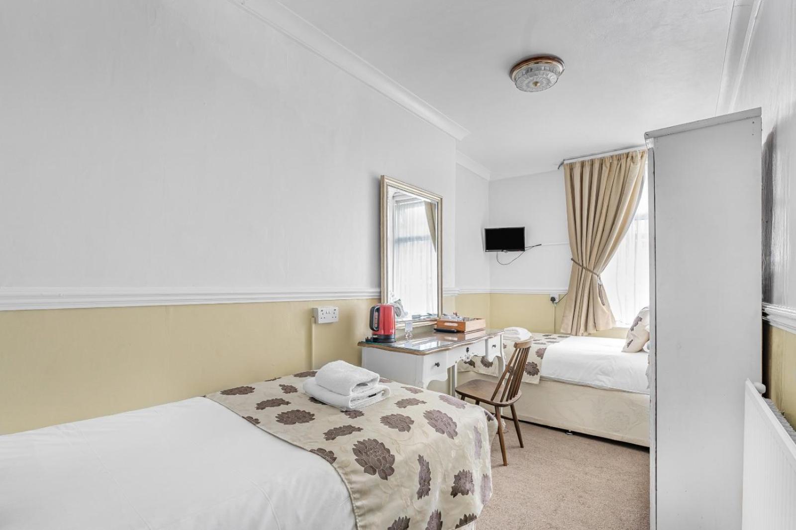 Summerlands Guest House