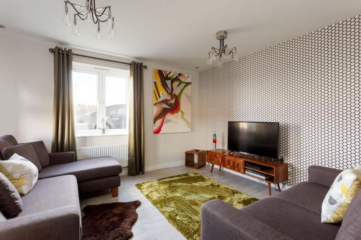 Heath Reach - Just a short distance to Tower Park