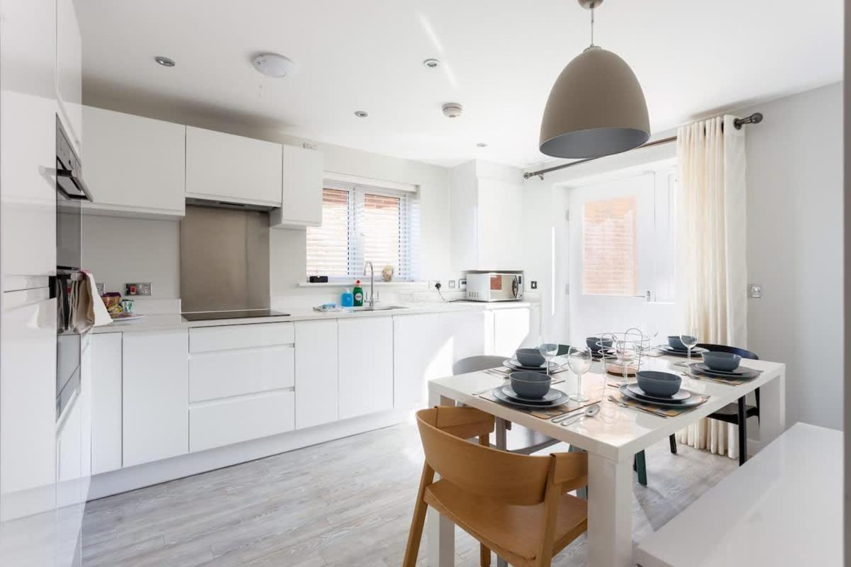 Heath Reach - Just a short distance to Tower Park