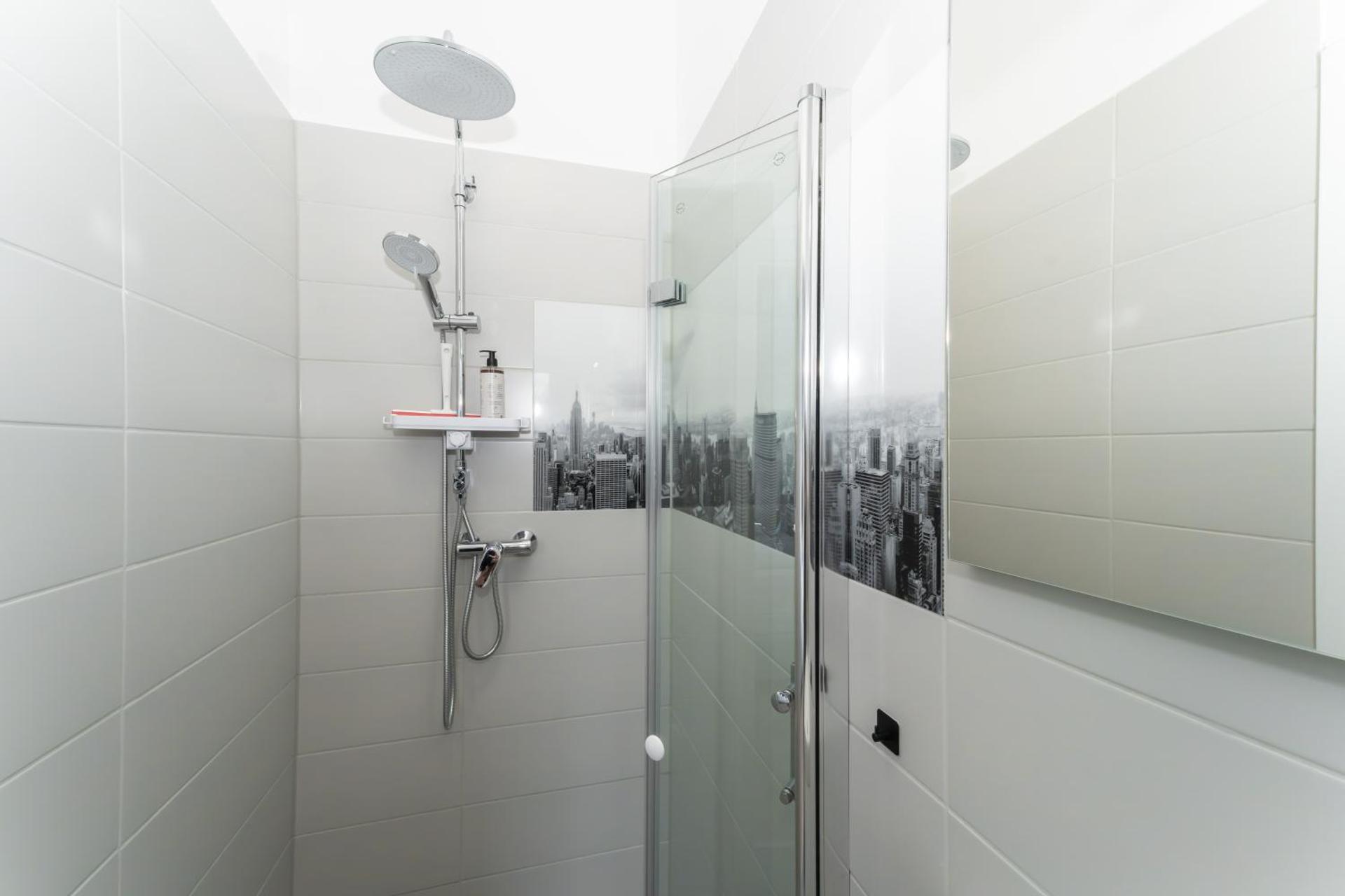 Lit Living - Deluxe Apartments - Box Spring - Parking - Neueröffnung - NEW OPENING