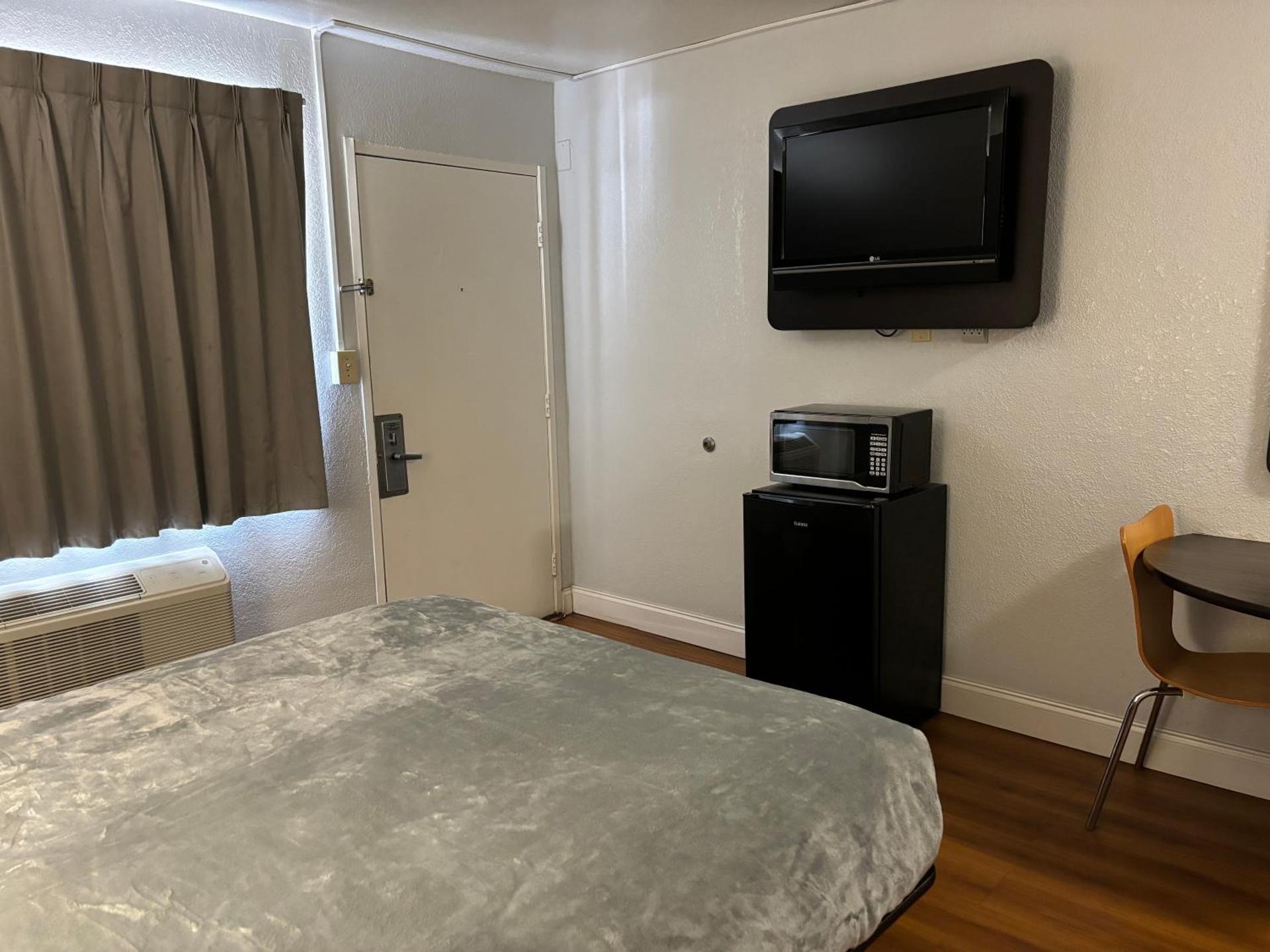 Motel 6 - Pensacola West