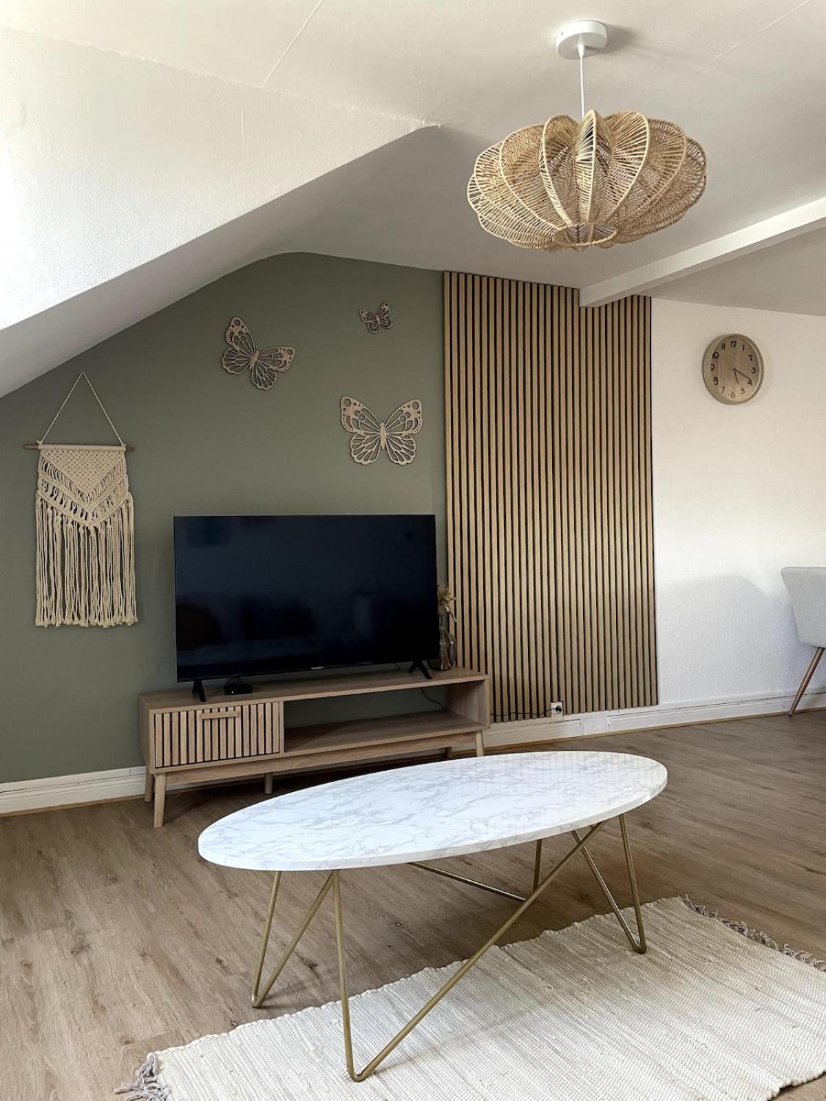 Communal lounge/ TV room