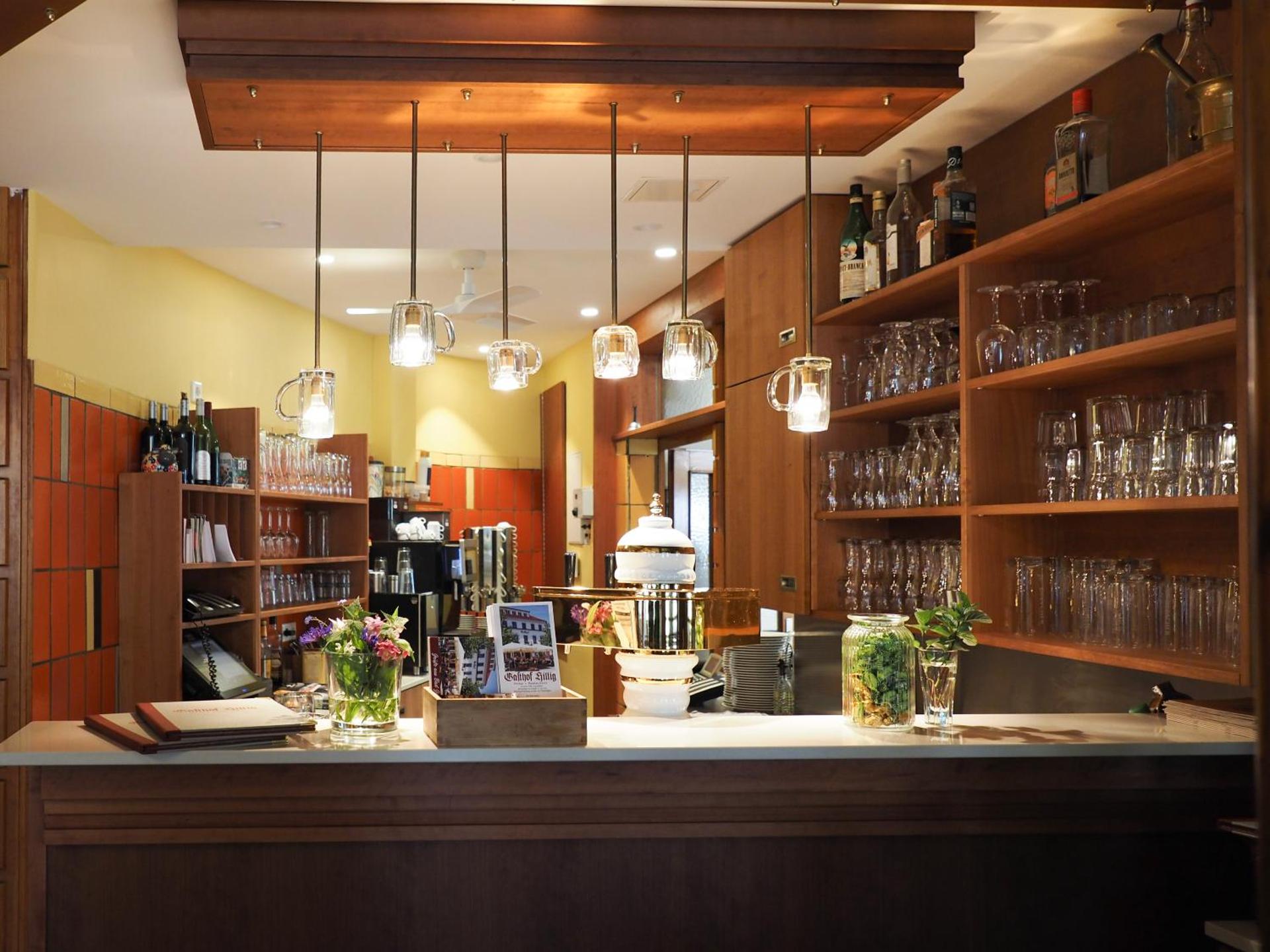 Restaurant/places to eat