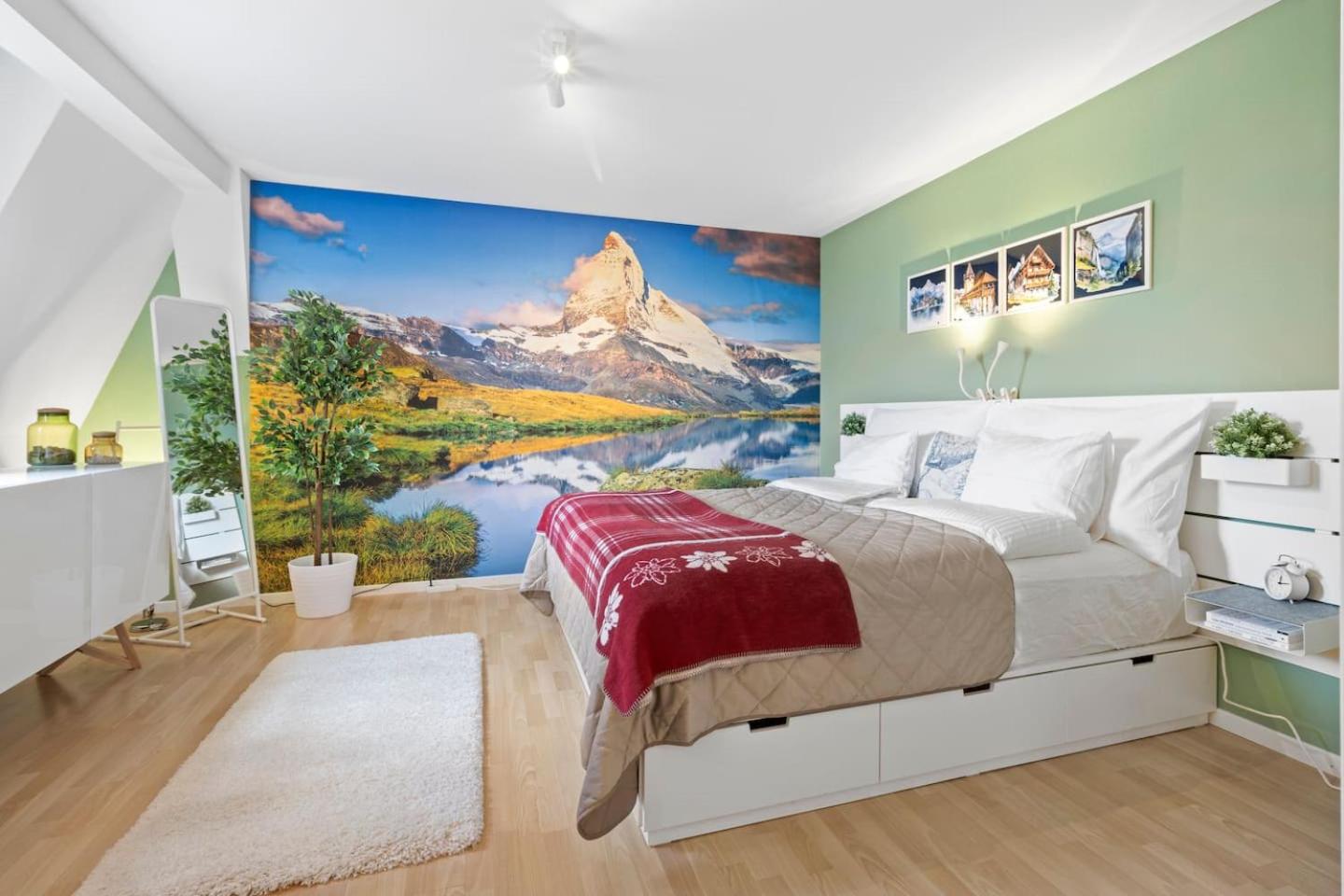 BestValueForMoneyACFreeParkingTopLocation