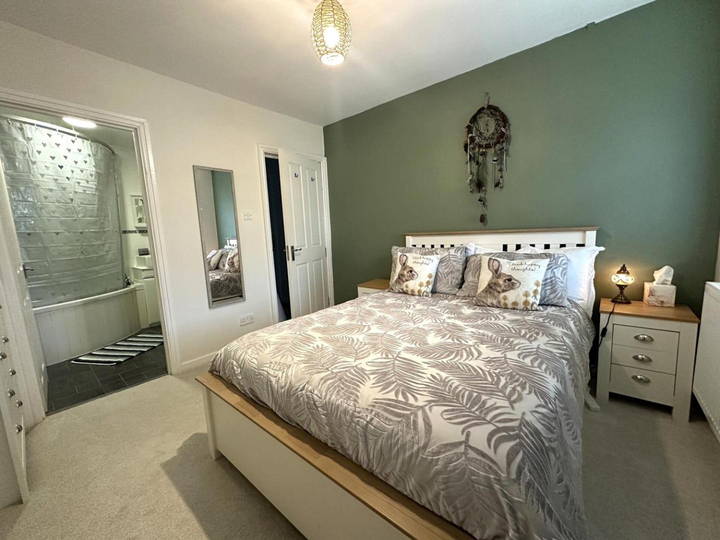 Bright Seaside Apartment with Stunning River Views