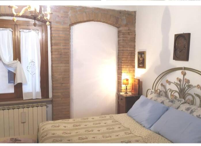 Centro Storico Perugia - Vista Su Assisi