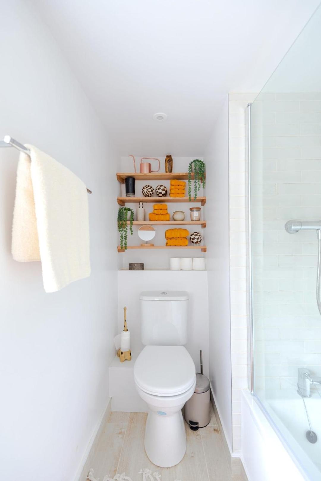 Beautiful 3BD Thatched Stone Cottage Kettering