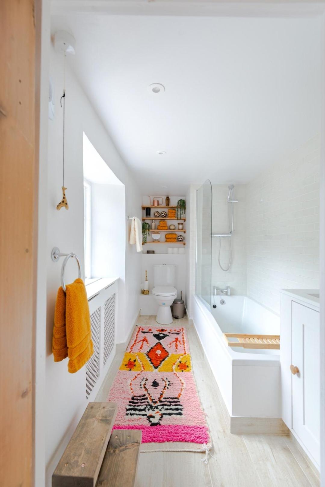 Beautiful 3BD Thatched Stone Cottage Kettering