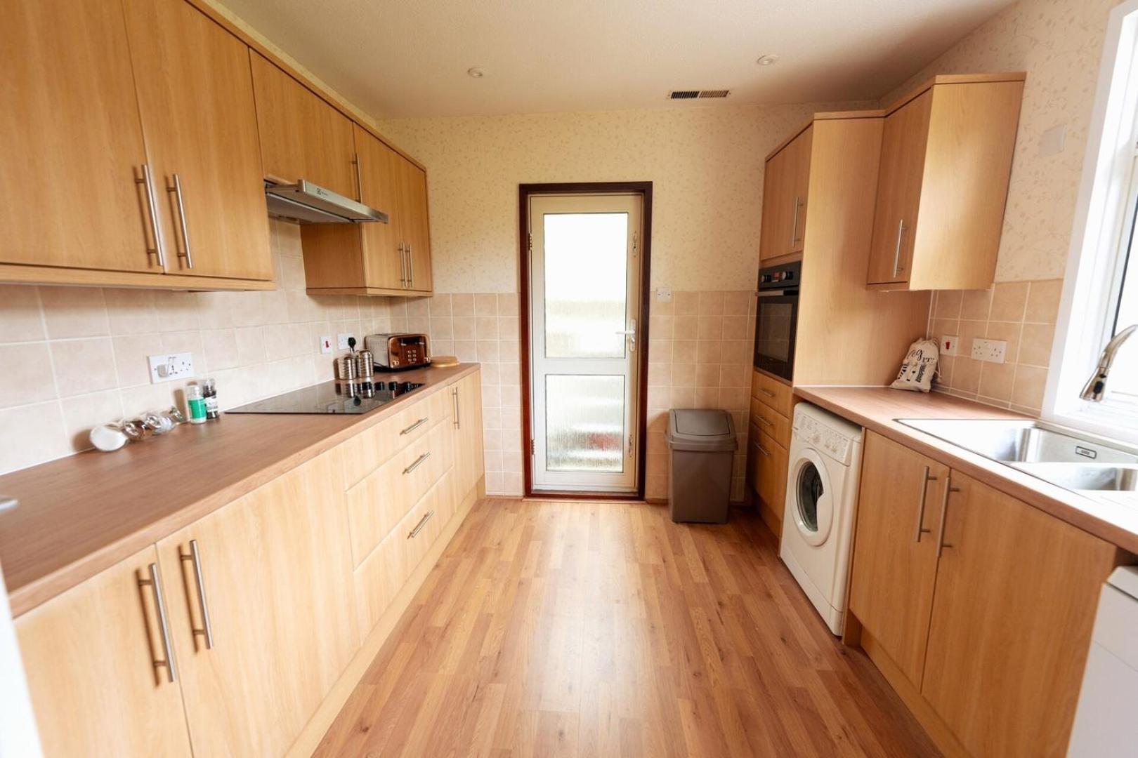 Spacious Family Bungalow with Garden for up to 7