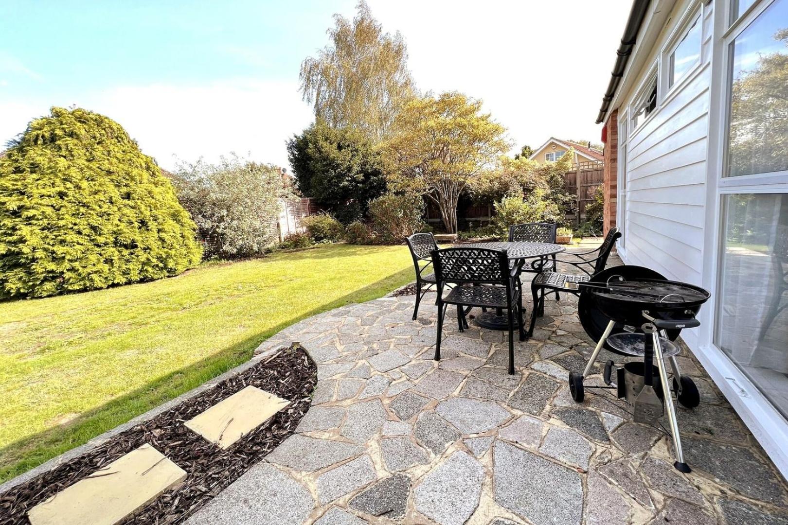 Spacious Family Bungalow with Garden for up to 7