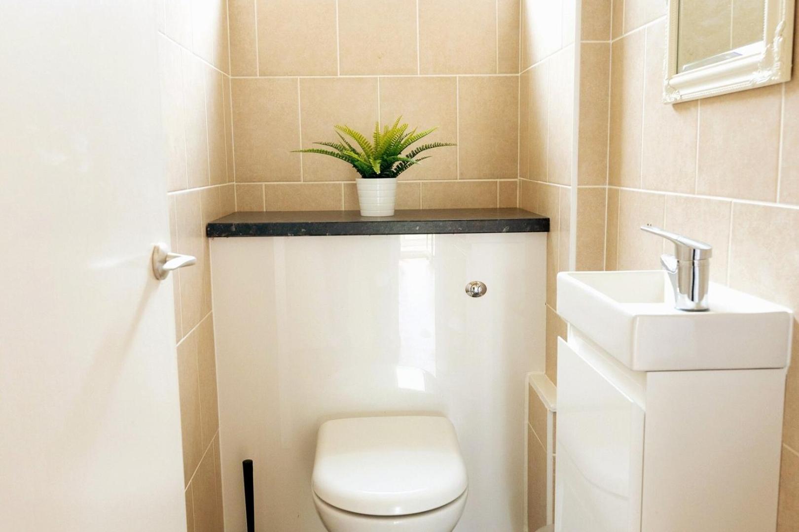 Spacious Family Bungalow with Garden for up to 7