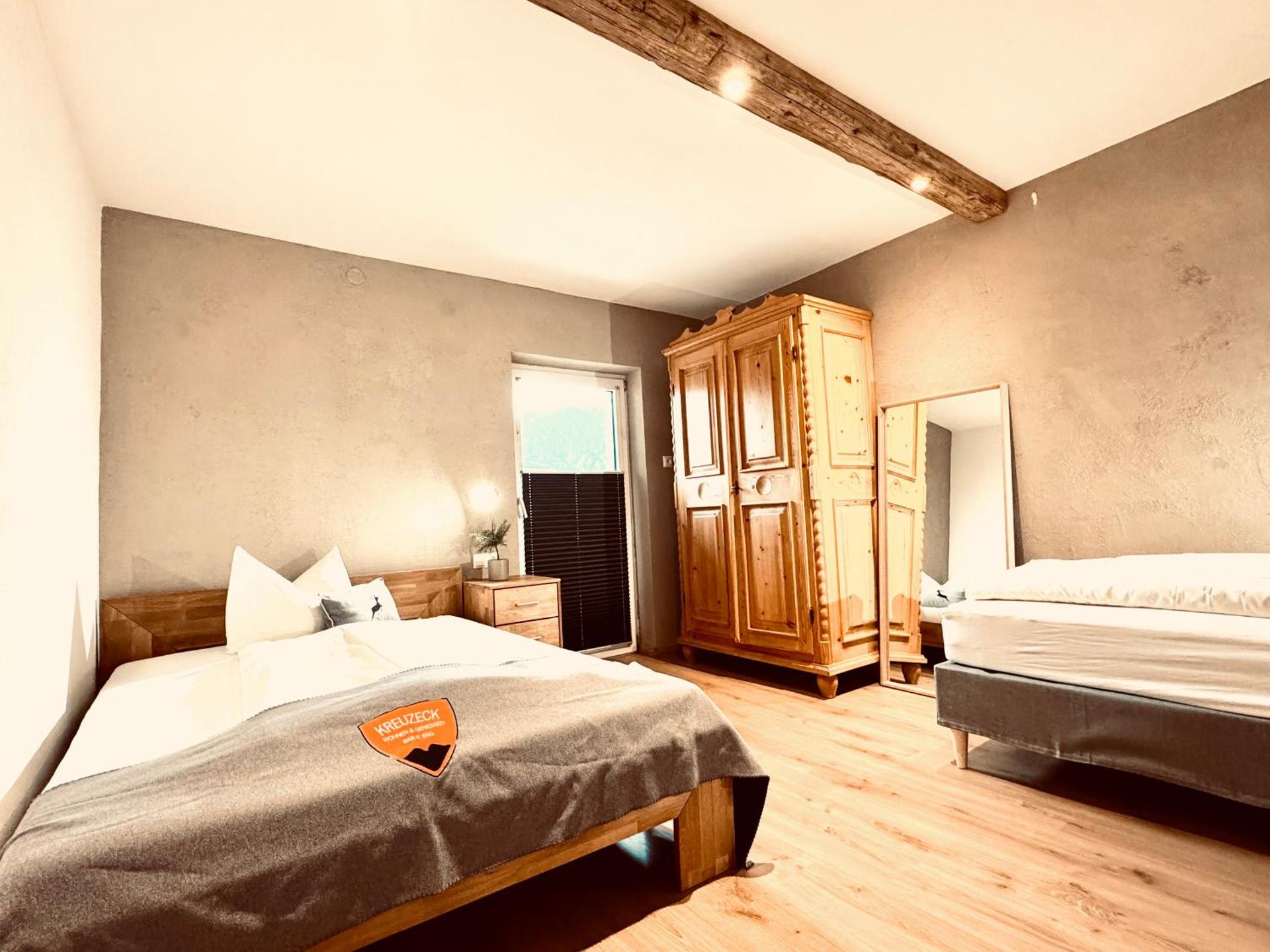 Pension Kreuzeck - Dein Glücksplatz am Lech